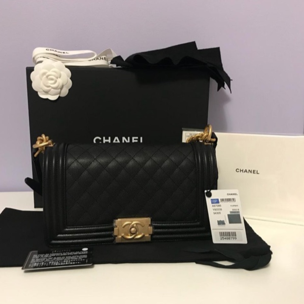 ❌SOLD❌Chanel Classic Flap Boy Quilted Black Caviar